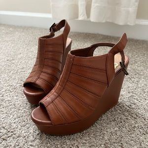 Gianna Bini wedges